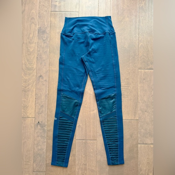 Alo Yoga High-Waist Moto Leggings - Picture 6 of 16